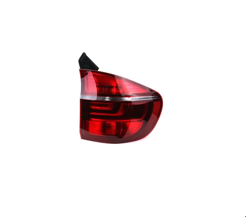 DIŞ STOP LAMBASI SAĞ E70 2011-